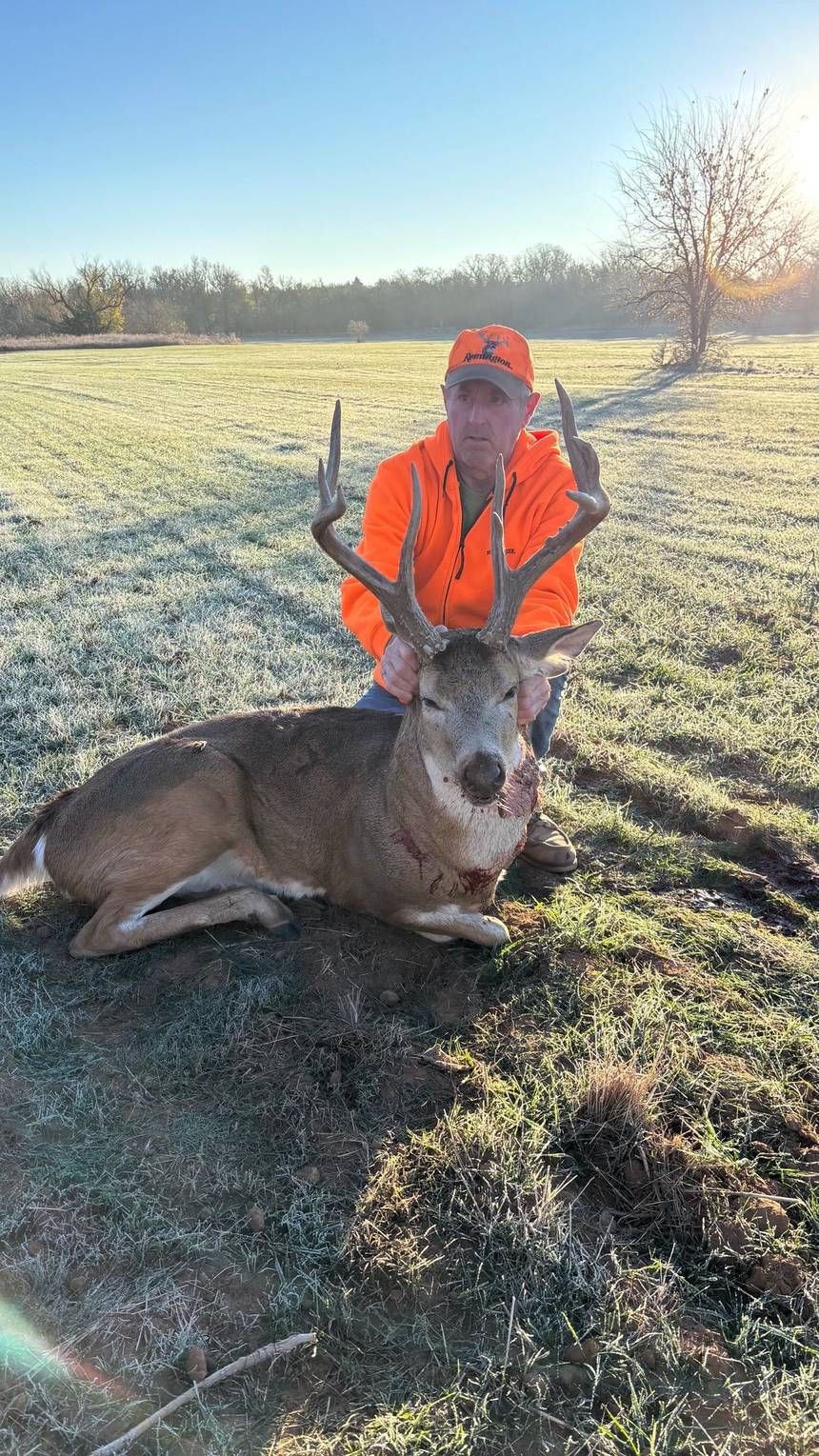 Whitetail deer hunt with Bitter Creek Outfitters in southwest Oklahoma